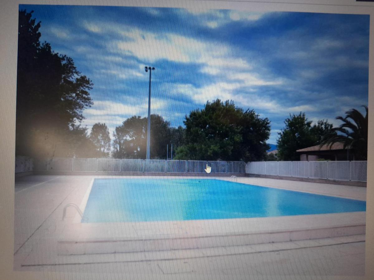 Appart T3 Terrasse - Piscine - 3 Etoiles Сен-Сиприен Экстерьер фото
